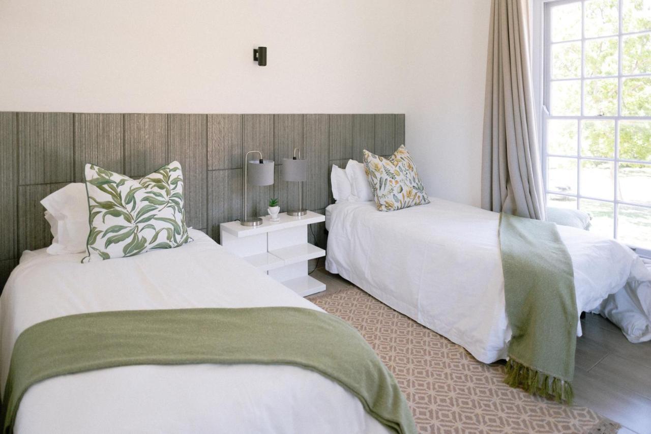 La Roche Estate Apartment ฟรันเชิค ภายนอก รูปภาพ
